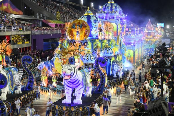 Tuiuti lidera ranking dos sambas-enredo mais ouvidos do Rio para o Carnaval 2026 no Spotify