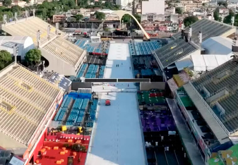 O recuo pede silêncio, e a Sapucaí responde com tecnologia