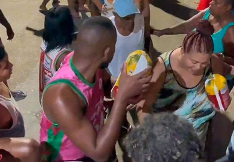 Presidência da Mangueira promove ação social de Natal na comunidade