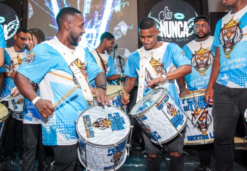 Neguinho da Beija-flor é o convidado da festa de 5 anos do Império de Nova Iguaçu