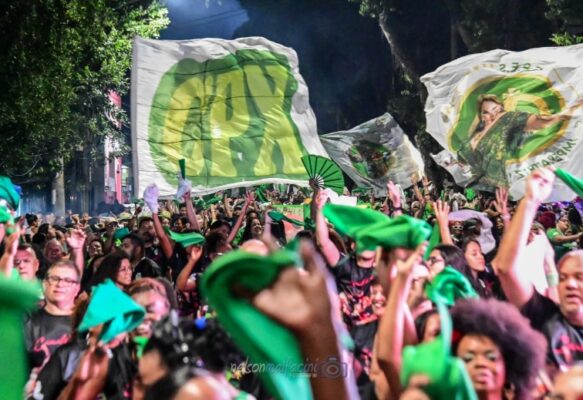 Ensaio Potente com Presença Icônica