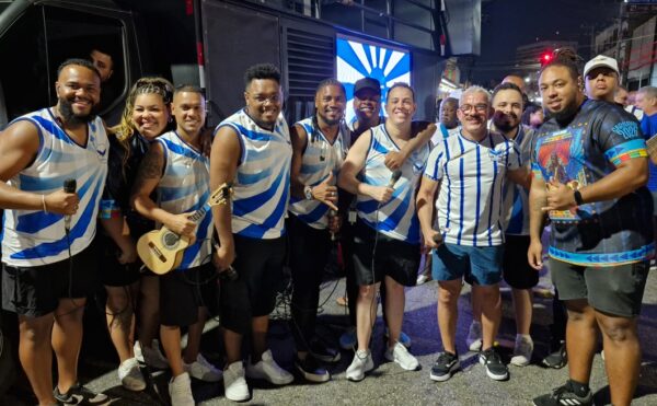 A força viva da Portela ressoa pela Estrada