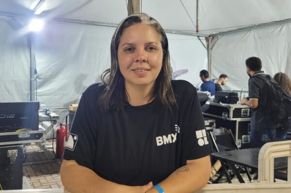 A Sapucaí sussurra de um jeito novo — e o samba jamais foi tão ouvido