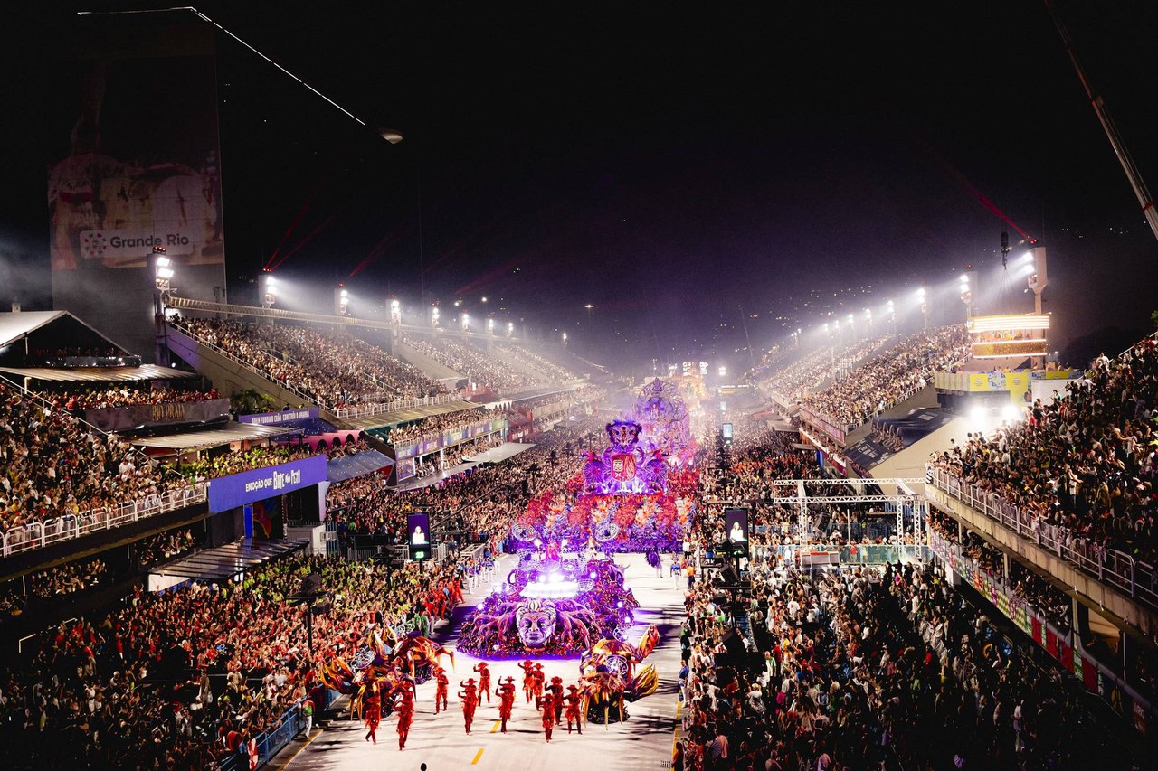 Com ingressos esgotados, venda geral do Rio Carnaval 2027 atrai 15 mil interessados