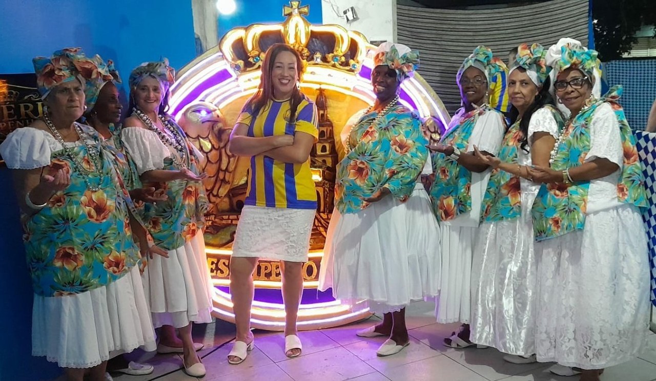 Império da Penha apresenta sambas concorrentes e coroa nova rainha de bateria neste sábado, 15