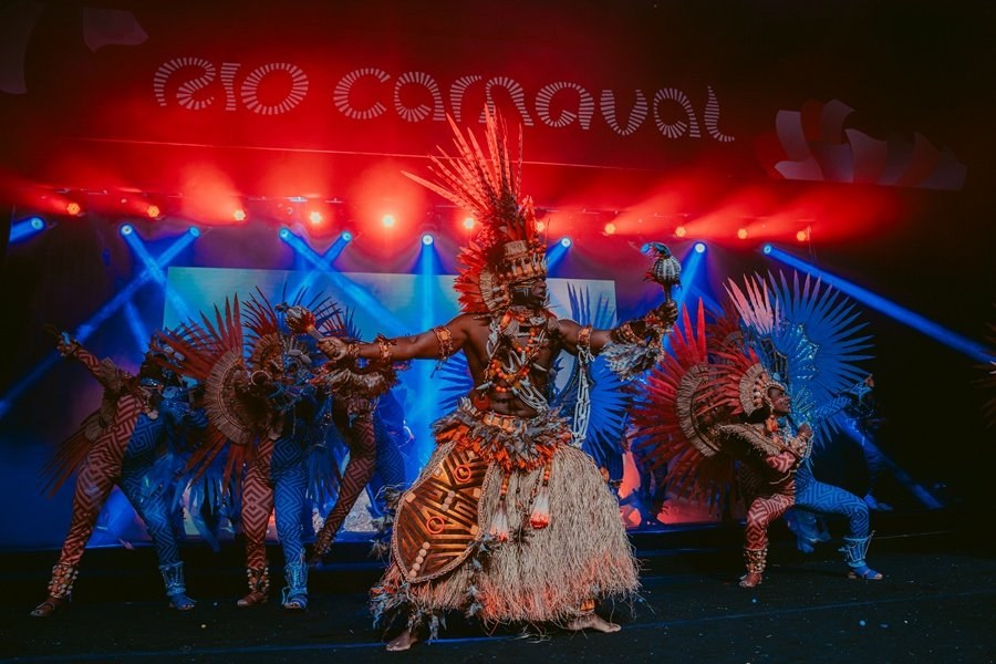Noite dos Enredos enche Cidade do Samba e coloca o Carnaval 2027 em evidência