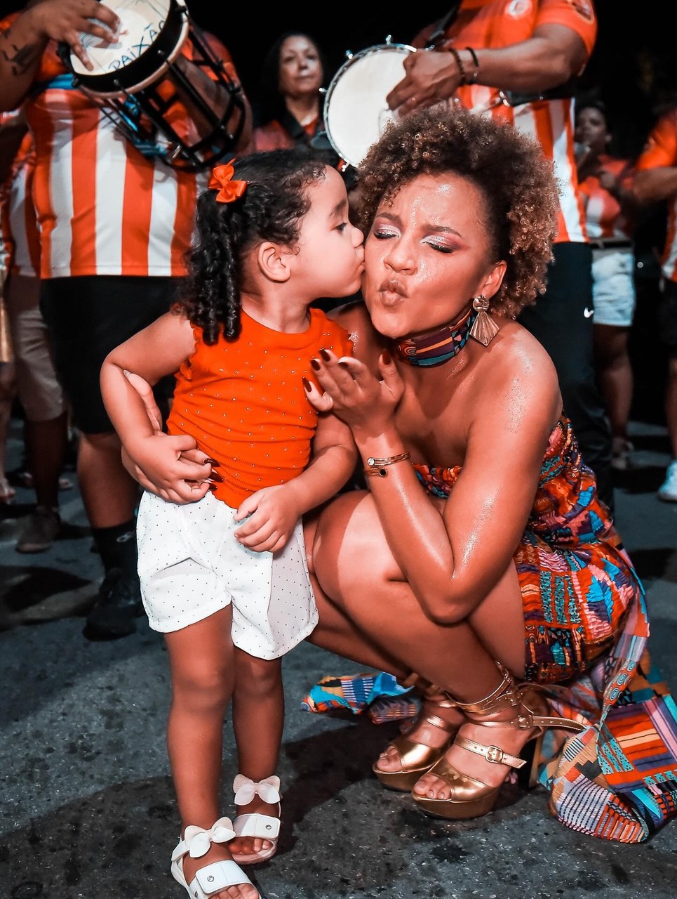 Rayane Dumont leva a história de Maricá para o Grupo Especial como rainha de bateria