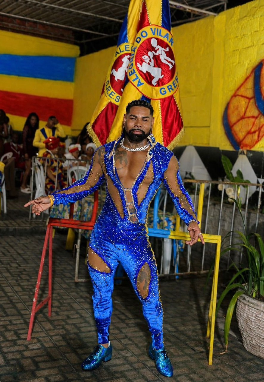 Rei mantido: Anderson Reis segue no comando da bateria da Alegria do Vilar