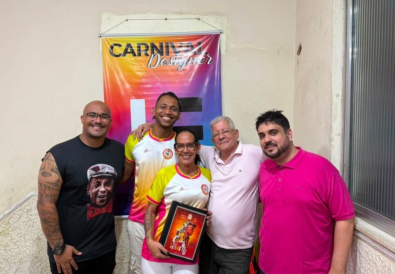União do Parque Acari entrega figurinos para o Carnaval 2027