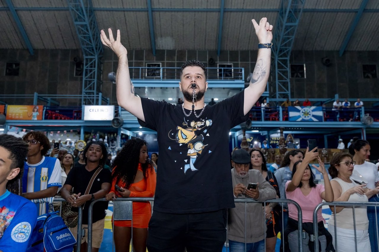 Vila Isabel abre disputa de 14 sambas para escolher o hino de 2027