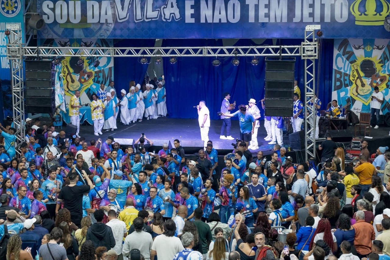 Vila Isabel abre disputa de 14 sambas para escolher o hino de 2027