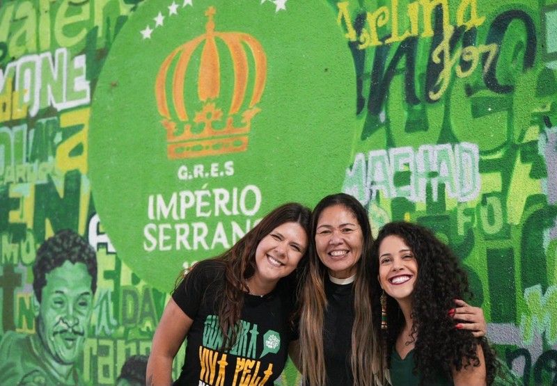 Império Serrano define os 13 sambas que brigam para ser o hino de 2027