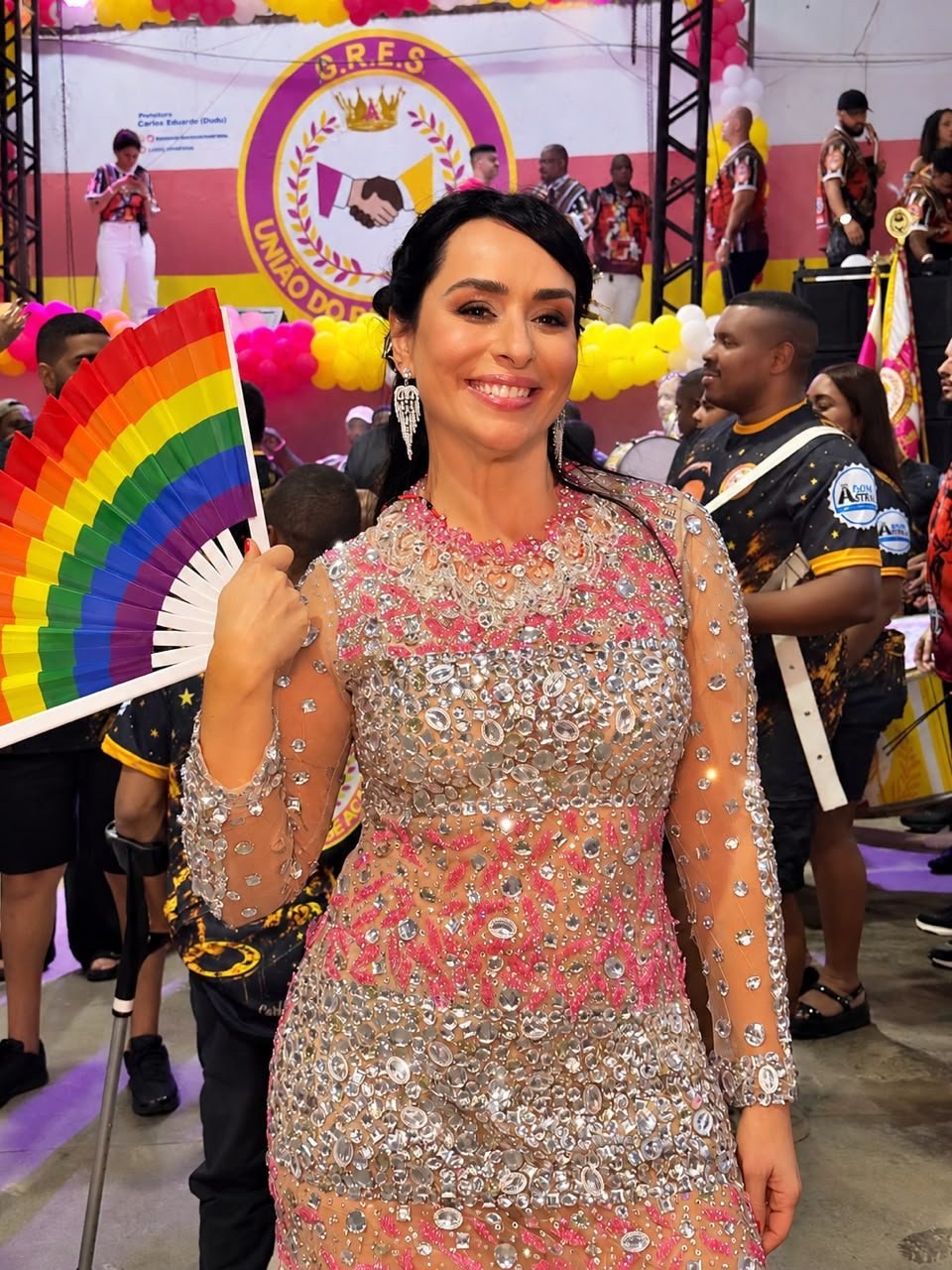 Luciana Picorelli brilha com look de R$ 500 no Parque Acari e dá show de carisma