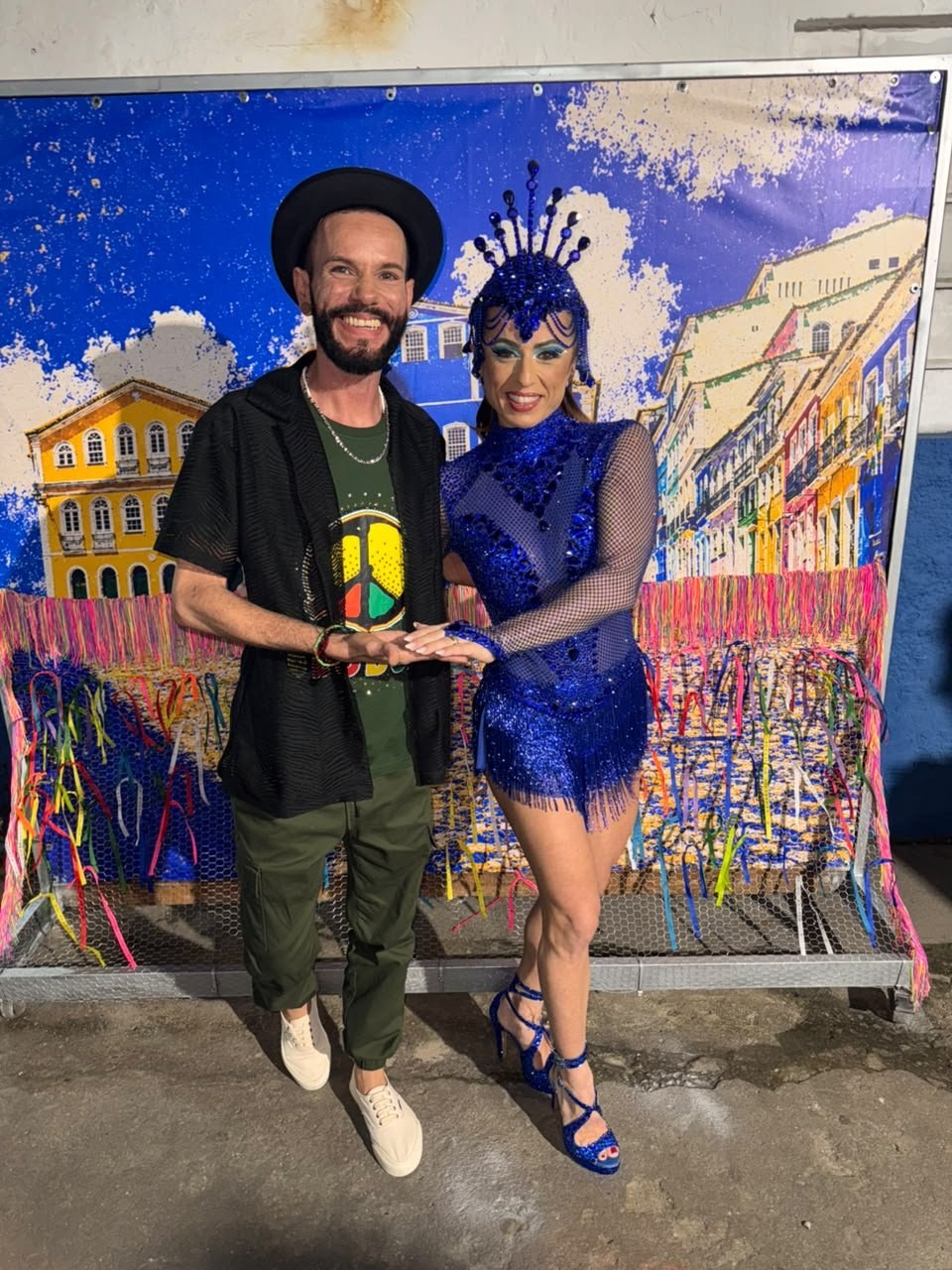Madrinha do Arranco, Tatiana Breia brilha como Guardiã do Falcão na final de samba