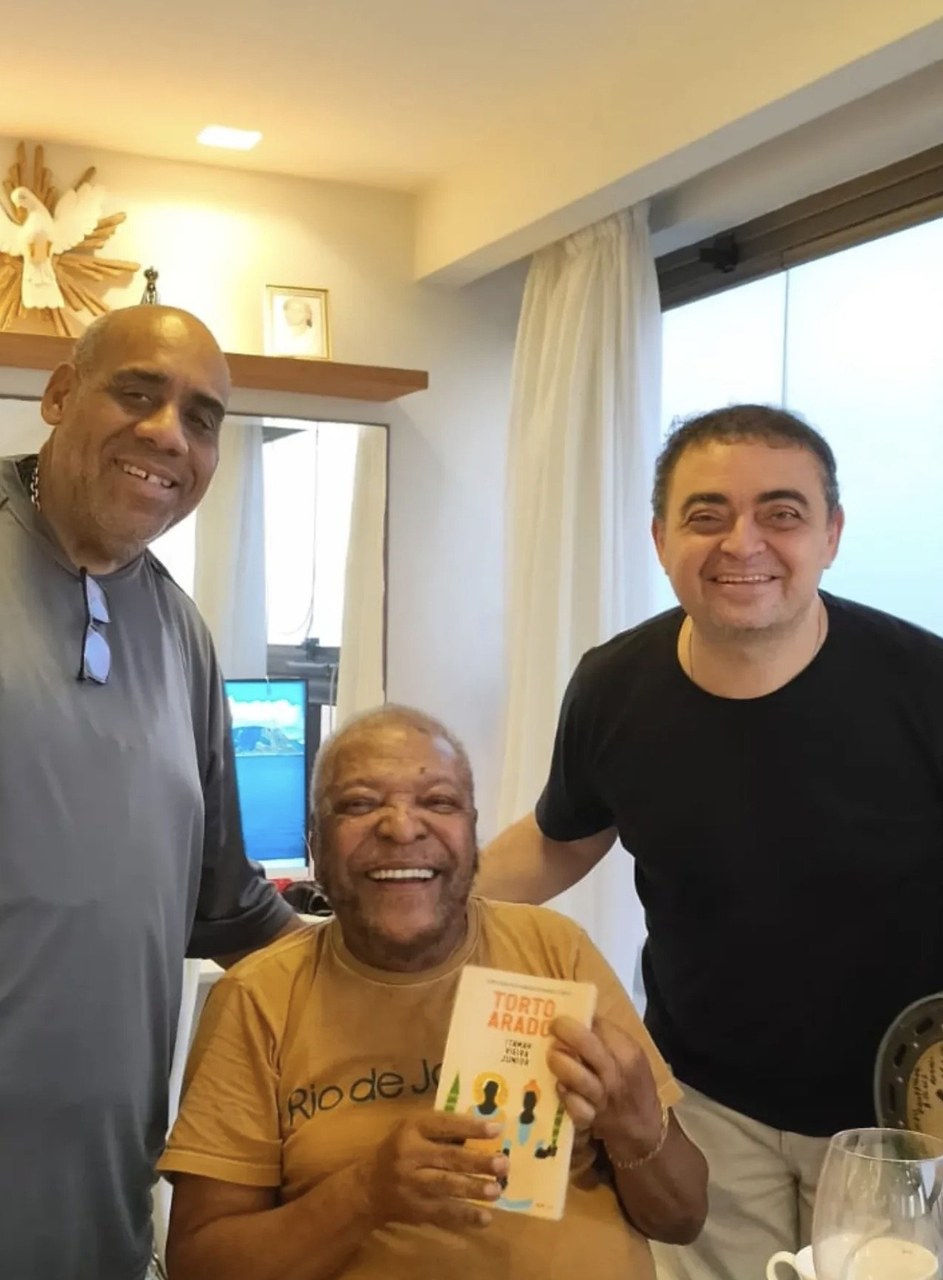 Martinho da Vila vence e Vila Isabel define samba solo para o Carnaval 2027