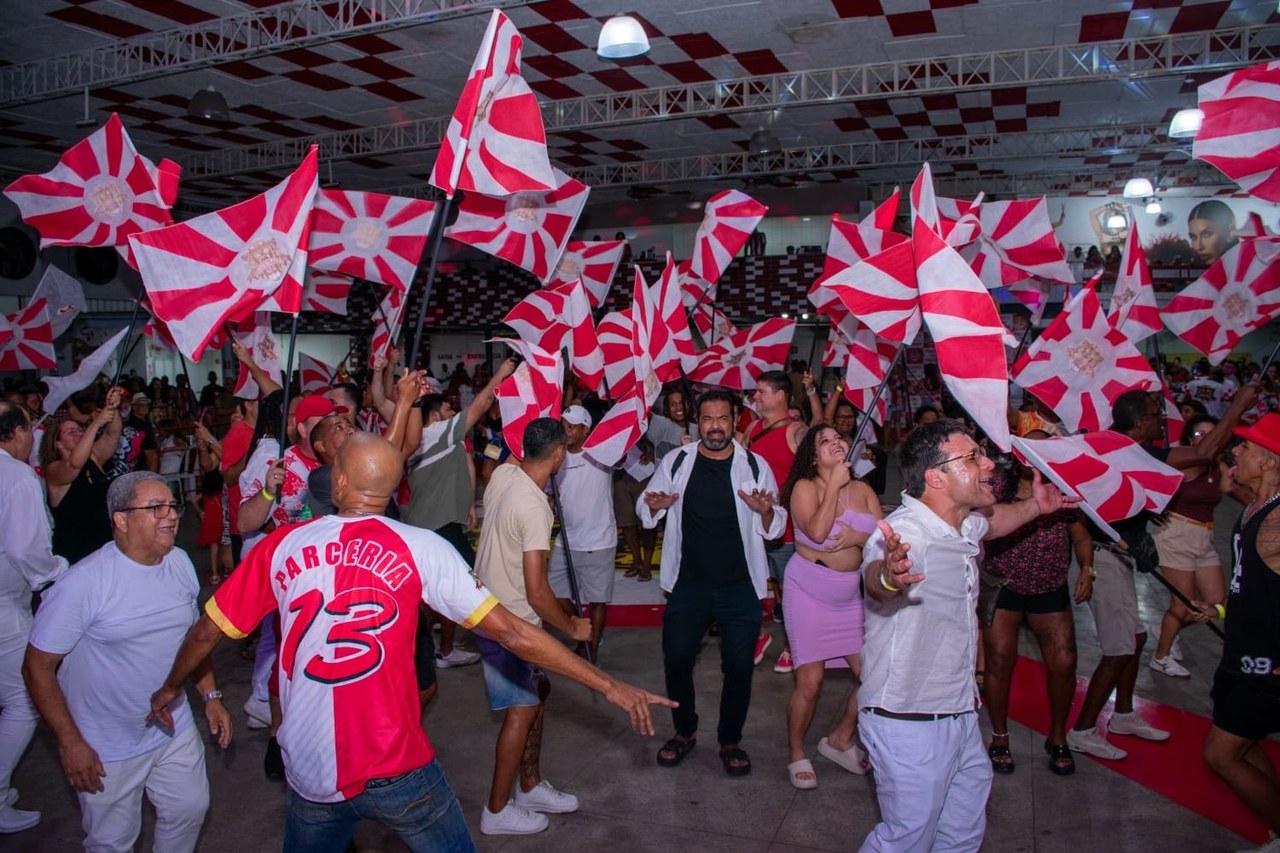 Porto da Pedra escolhe o samba do Tigre em semifinal neste sábado