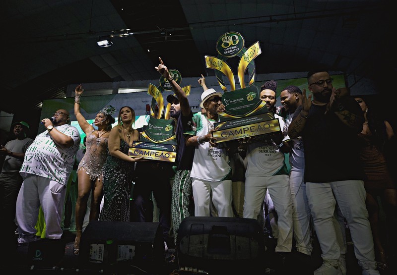 Samba oficial na mesa: Império Serrano divulga a versão final para 2027