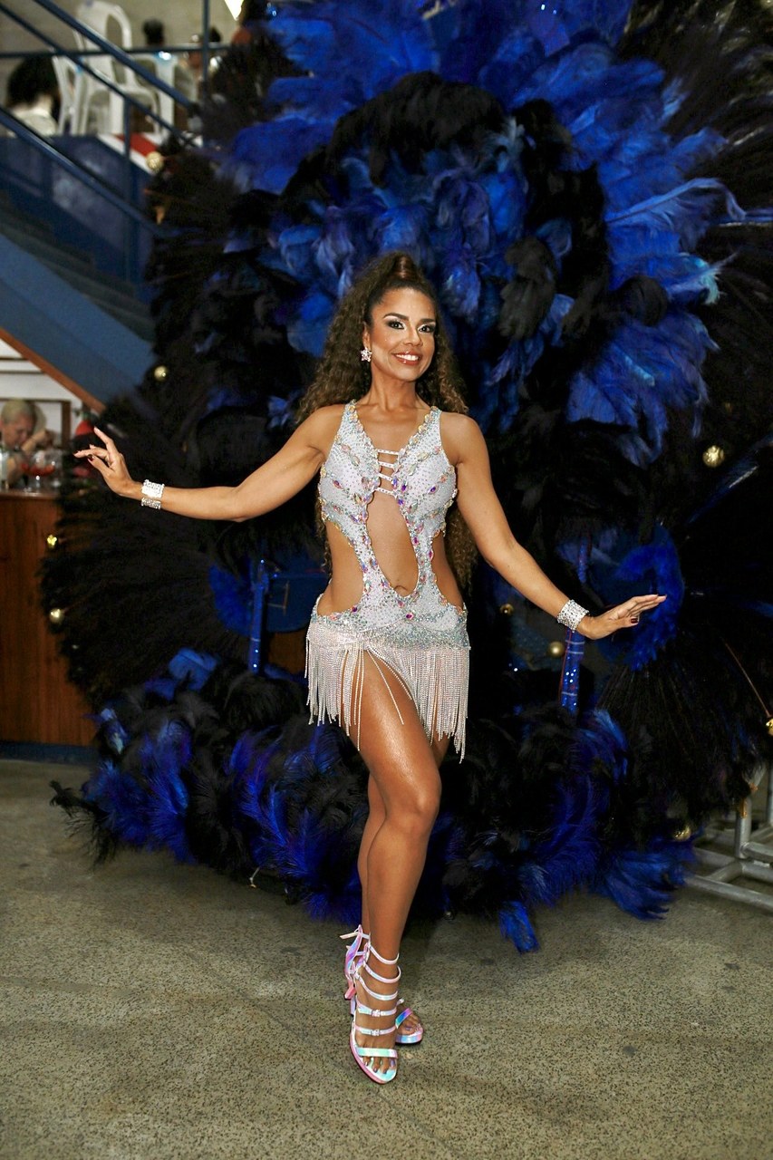 União da Ilha oficializa Nathalia Brito como musa para o Carnaval 2027