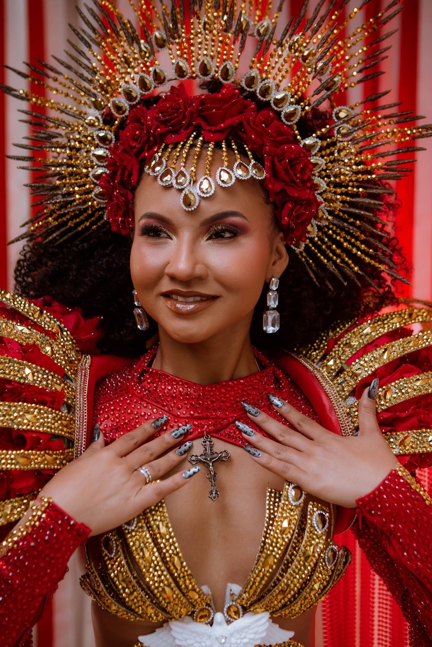 União de Maricá: Rayane Dumont brilha com look inspirado na Festa do Divino