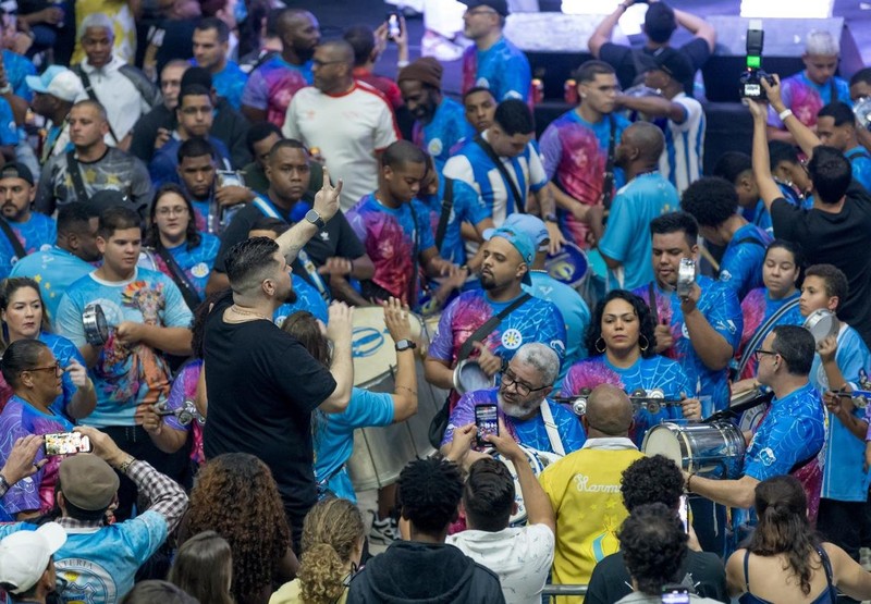 Vila Isabel escolhe os finalistas do samba para o Carnaval 2027 nesta sexta