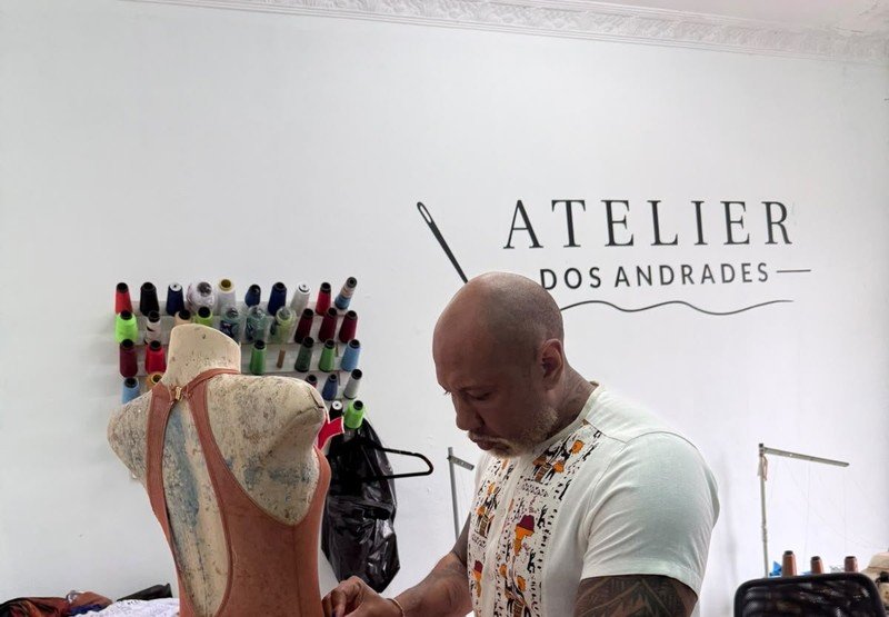 Daniel Zarmanno bota criatividade em overdose no ateliê para o Carnaval 2027