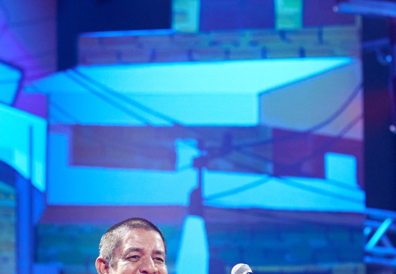 Fundo de Quintal faz festa dos 50 anos com Zeca, Péricles e Gloria Groove