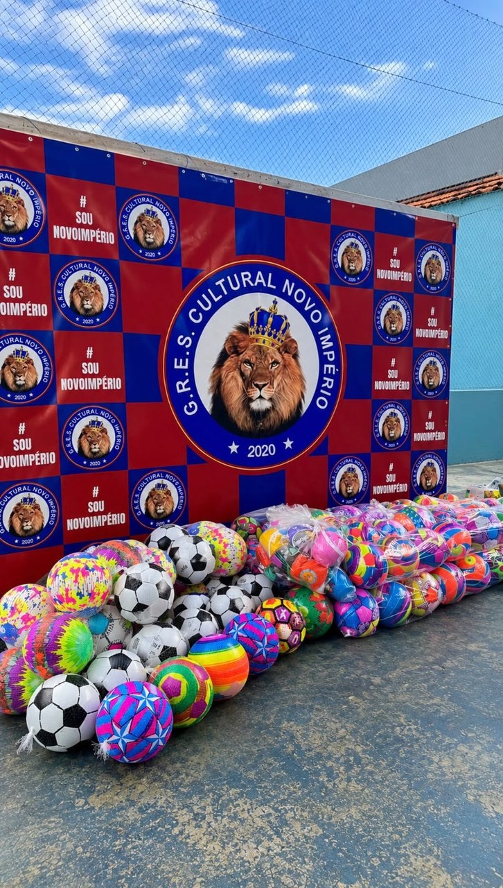 Novo Império movimenta Oswaldo Cruz com festa e presentes para as crianças