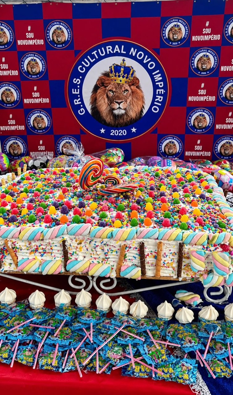 Novo Império movimenta Oswaldo Cruz com festa e presentes para as crianças