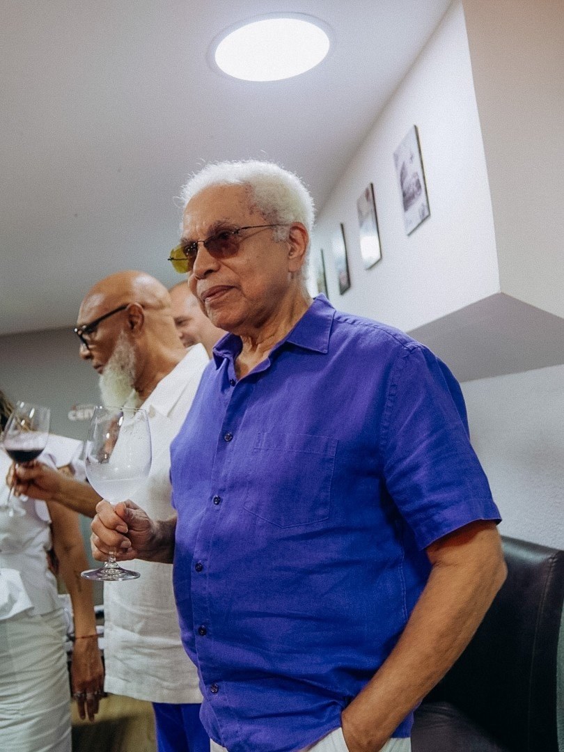 Paulinho da Viola, Zeca Pagodinho e Diogo Nogueira gravaram o samba da Portela em homenagem a Monarco
