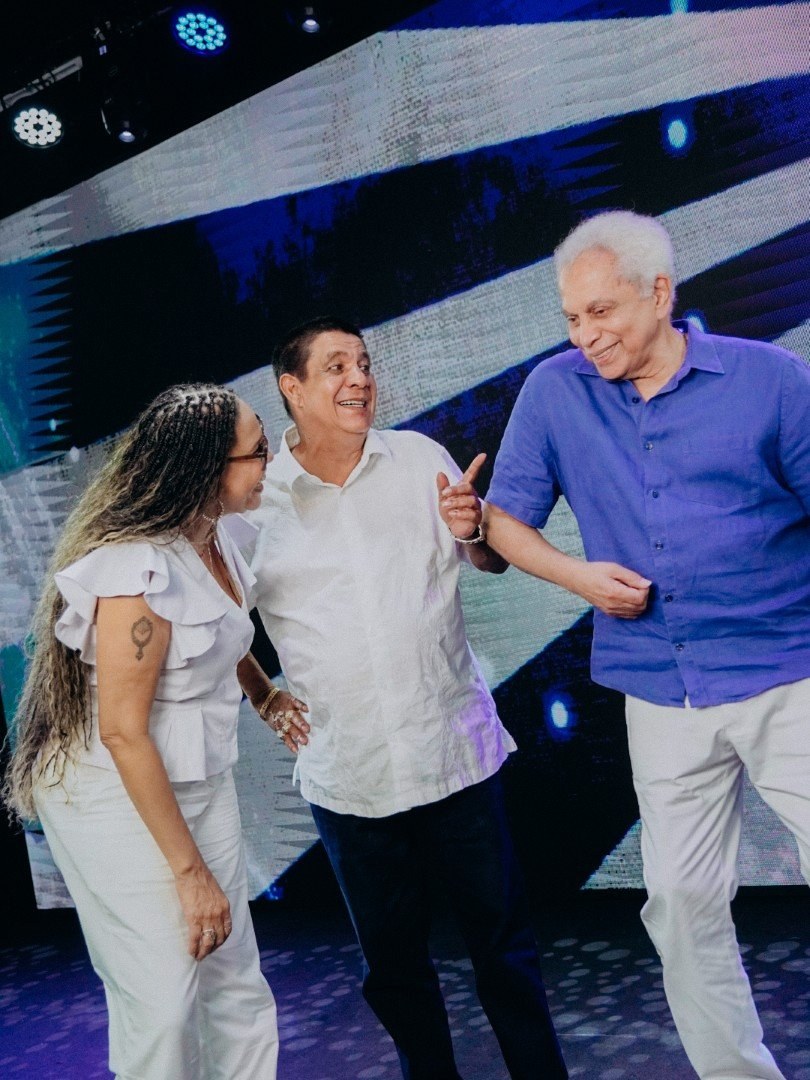Paulinho da Viola, Zeca Pagodinho e Diogo Nogueira gravaram o samba da Portela em homenagem a Monarco