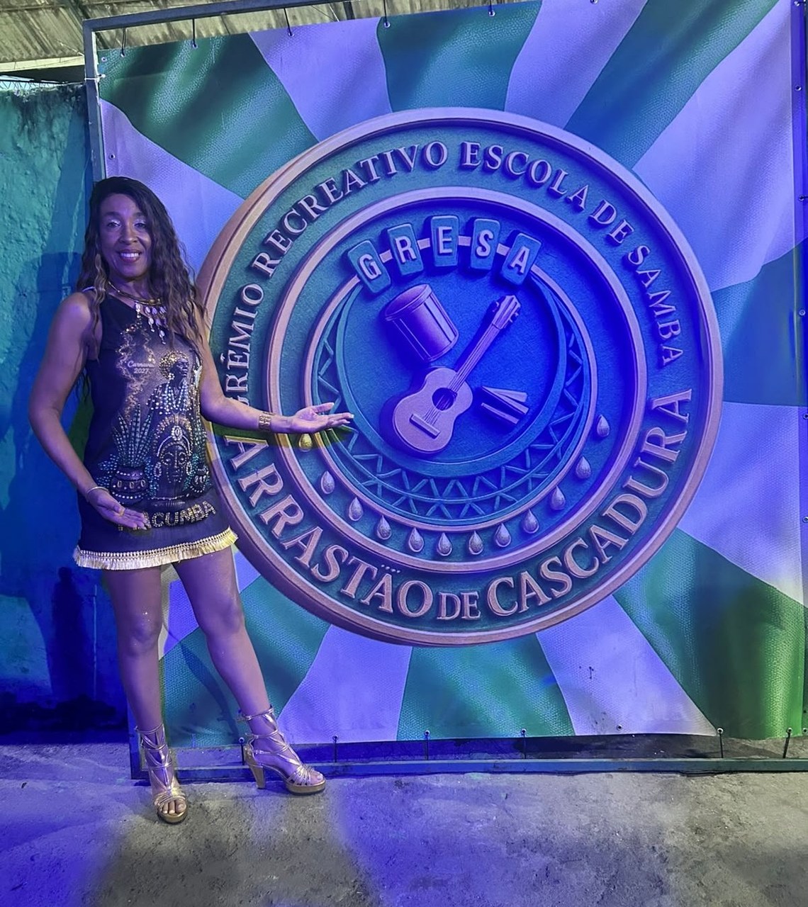 Rainha e Yalorixá, Selma Monteiro abençoa o Arrastão de Cascadura rumo a 2027