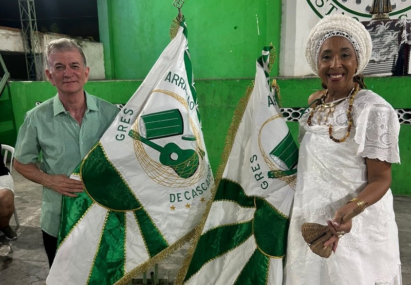 Rainha e Yalorixá, Selma Monteiro abençoa o Arrastão de Cascadura rumo a 2027