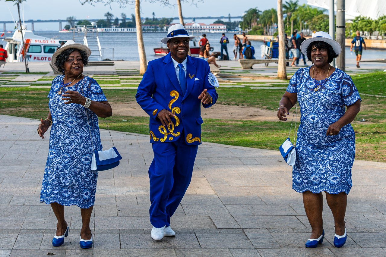 Sambas de 2027 já têm data: álbum chega dia 29 após ação na Praça Mauá